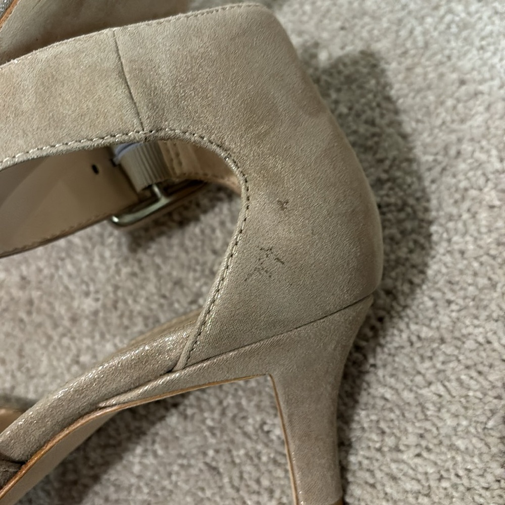 Pelle Moda Taupe Shimmer Ankle Buckle Low heel Sandal Shoes Heels 7.5 - Picture 4 of 6